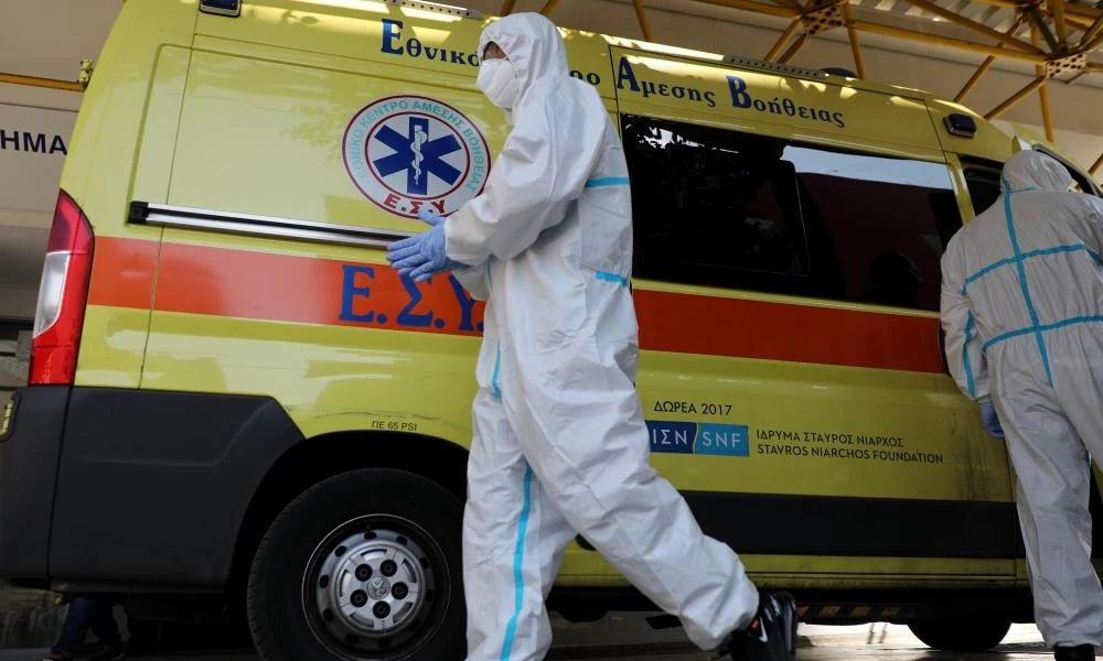 Ταφή ηλικιωμένου χωρίς να τον αποχαιρετήσουν οι δικοί του λόγω καραντίνας